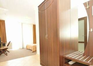 Гостиница Равенна Алушта Стандарт-8